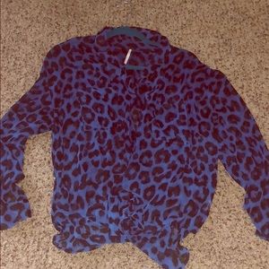 Free people blue cheetah print blouse